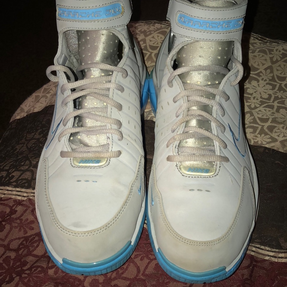 Nike Huarache 2K4 size 10